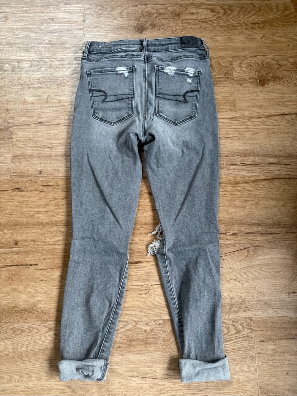 American Eagle Outfitters Gray Distressed Boyfriend Jeans - Size 4 Long